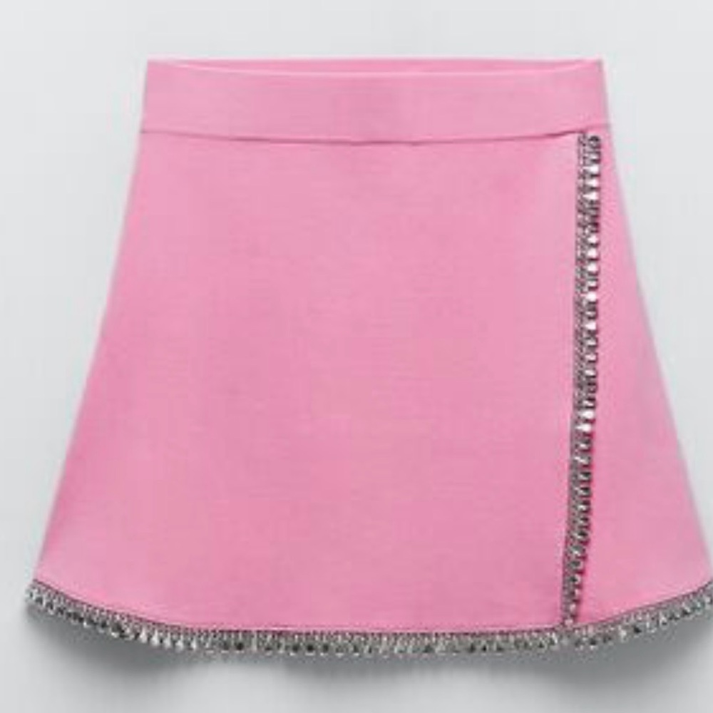 Zara NWT jewel appliqué knit skirt. Medium. Pink.